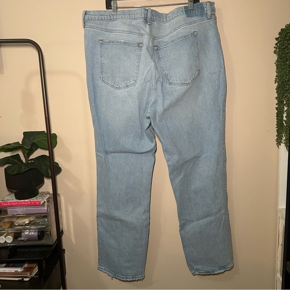 Abercrombie & Fitch Light Blue 90s Straight Ultra High Rise Jeans Size 35/20r - Picture 8 of 12